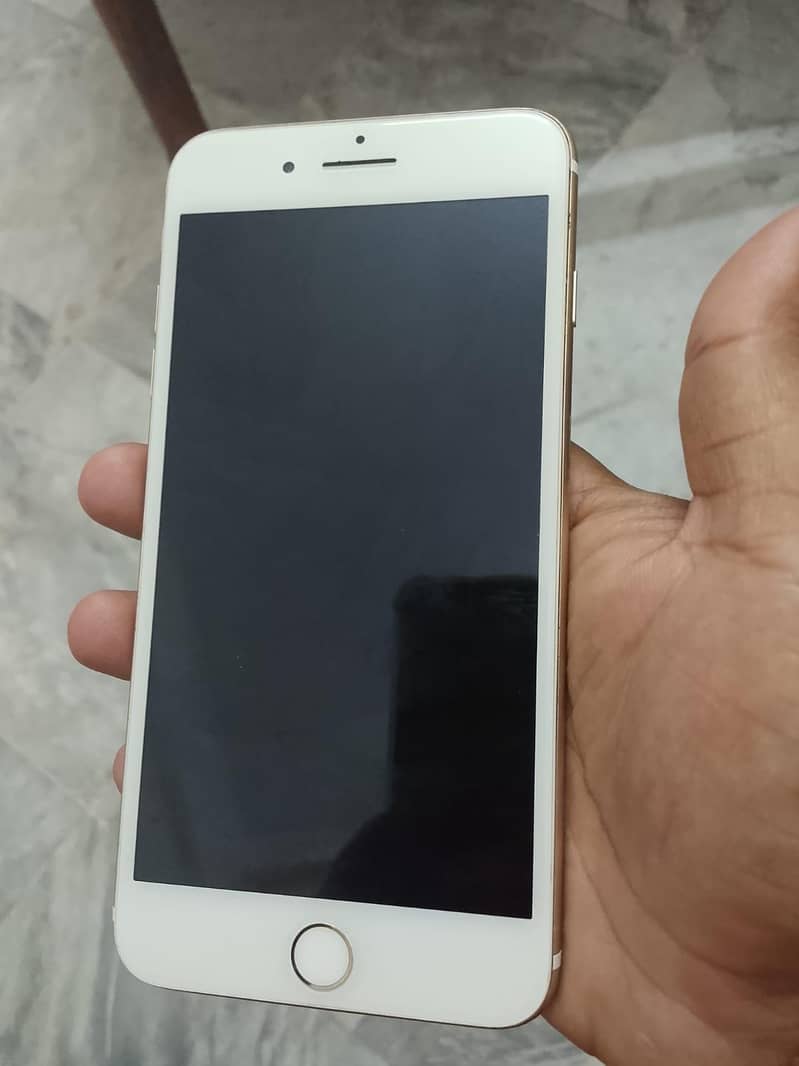 Apple iPhone 7 Plus 0