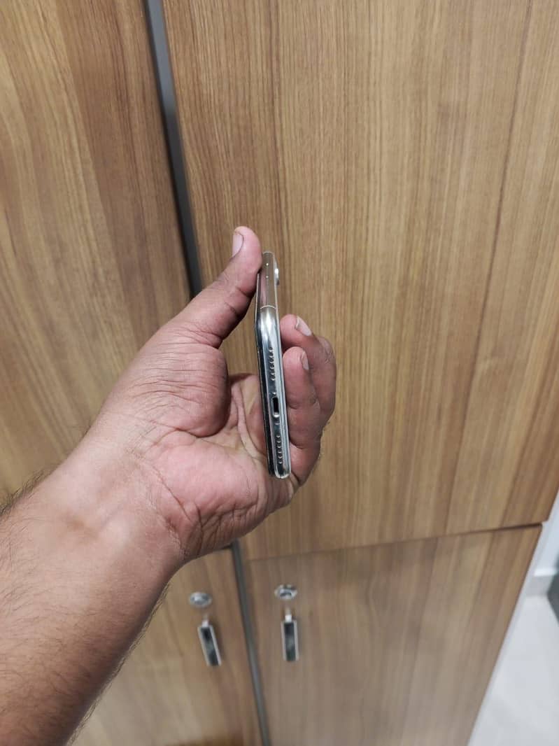 Apple iPhone X 2
