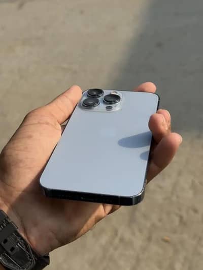 iPhone 13 Pro JV 128GB - 10/10 Condition - 92% Battery Health