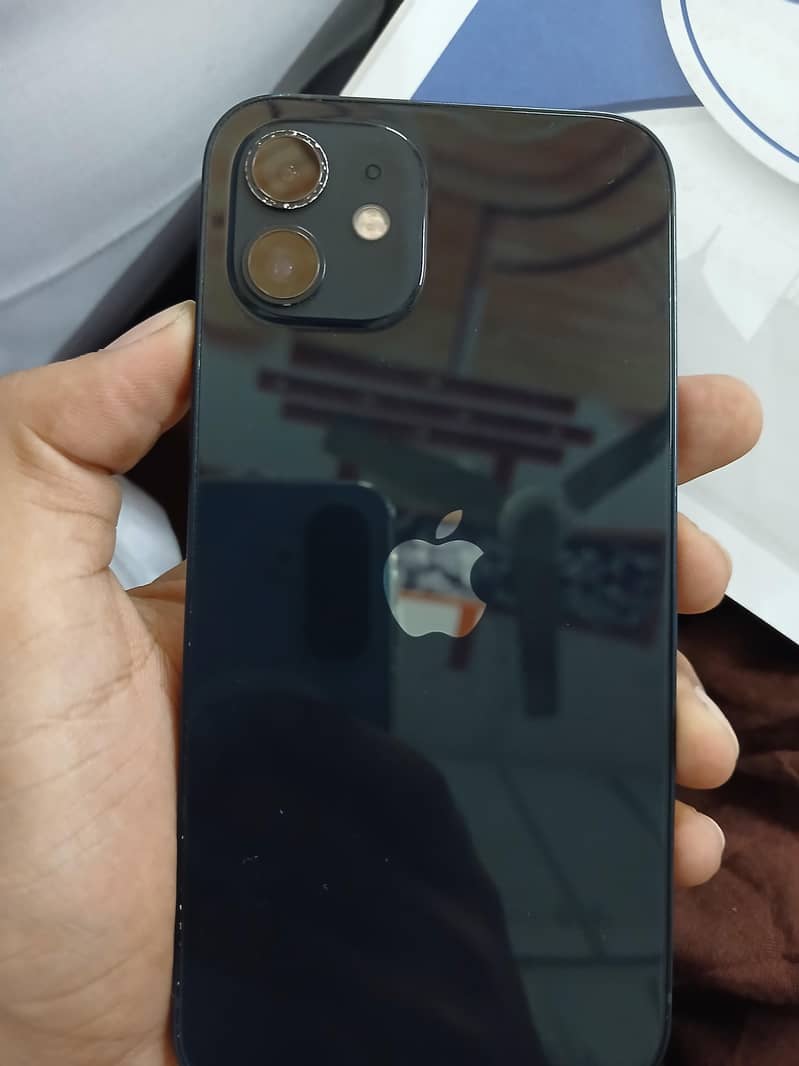Apple iPhone 12 2