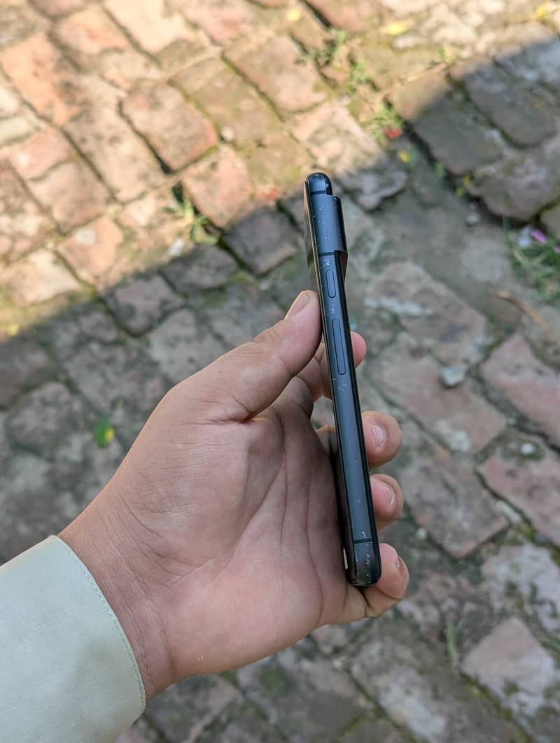 Google Pixel 8 2