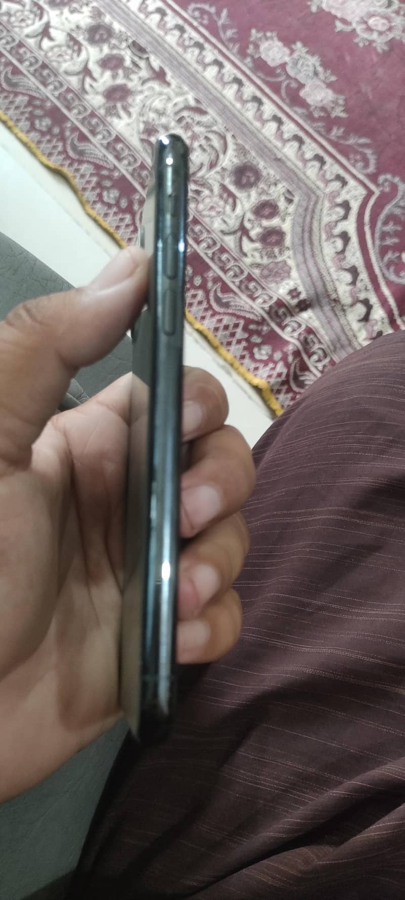 Apple iPhone 11 Pro 1