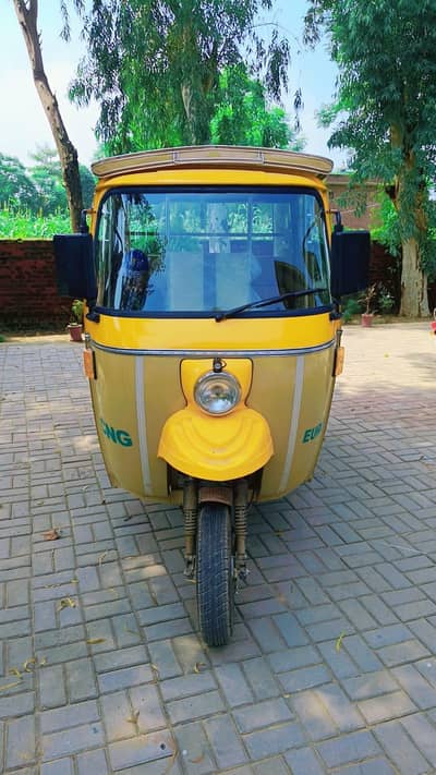 Auto rickshaw