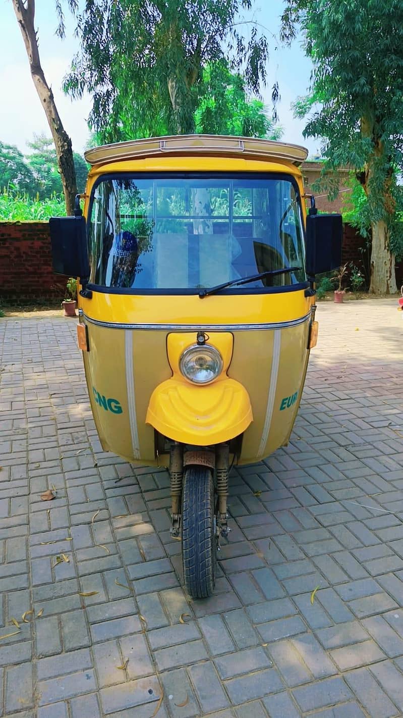 Auto rickshaw 0