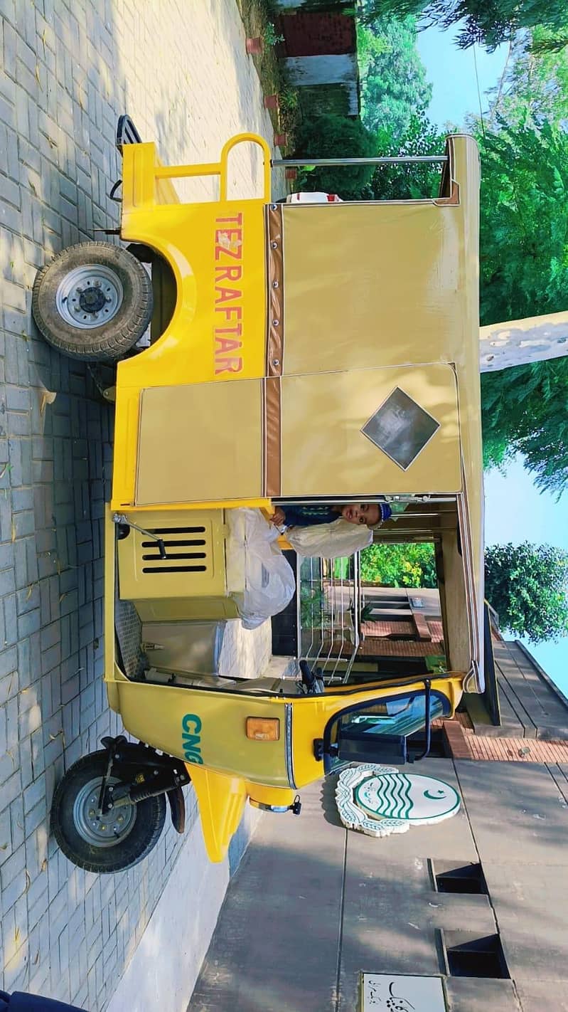 Auto rickshaw 2