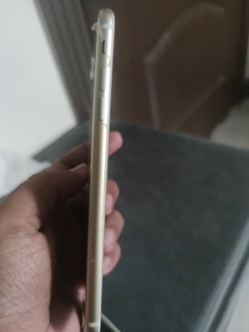 Apple iPhone 7 Plus 2