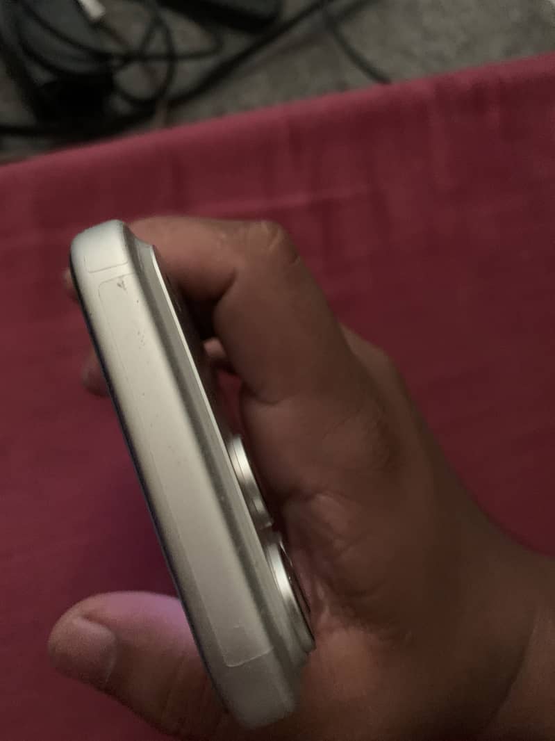 Apple iPhone 17 Pro Max 1
