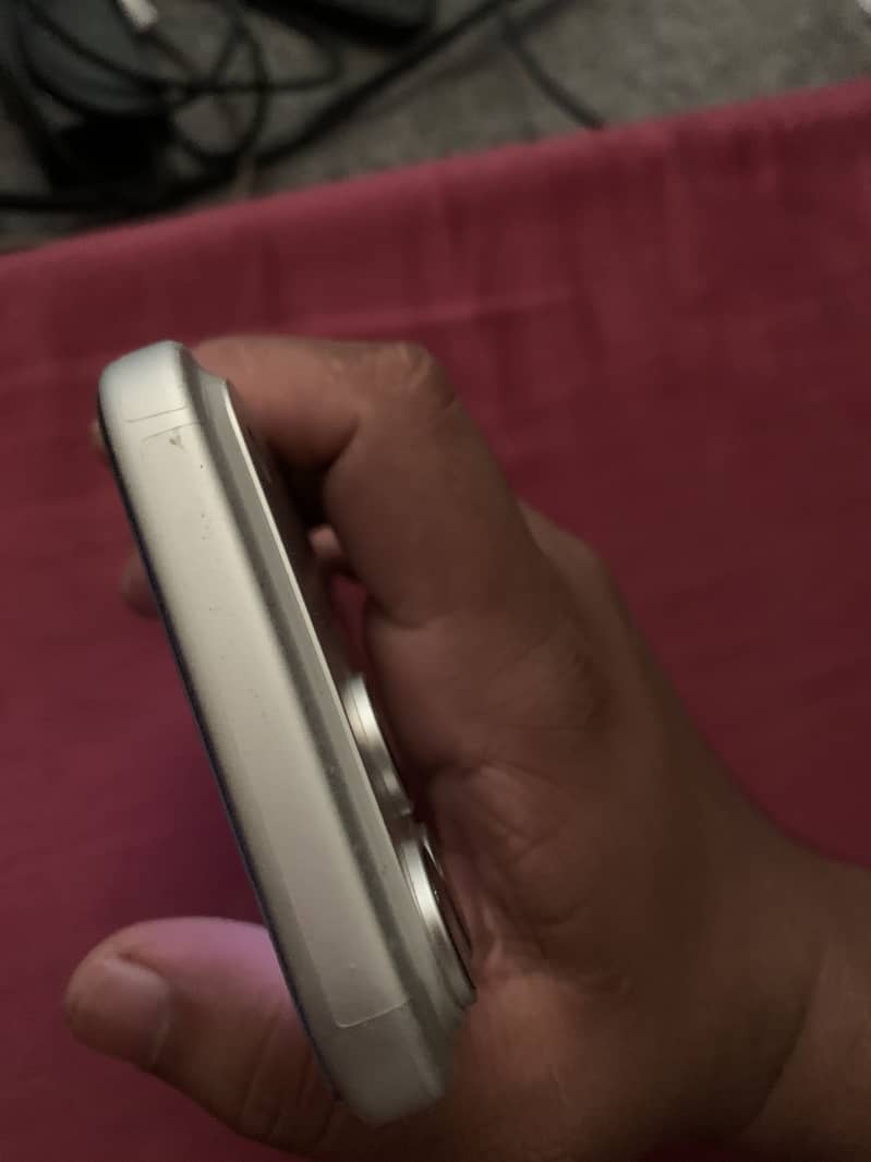 Apple iPhone 17 Pro Max 3