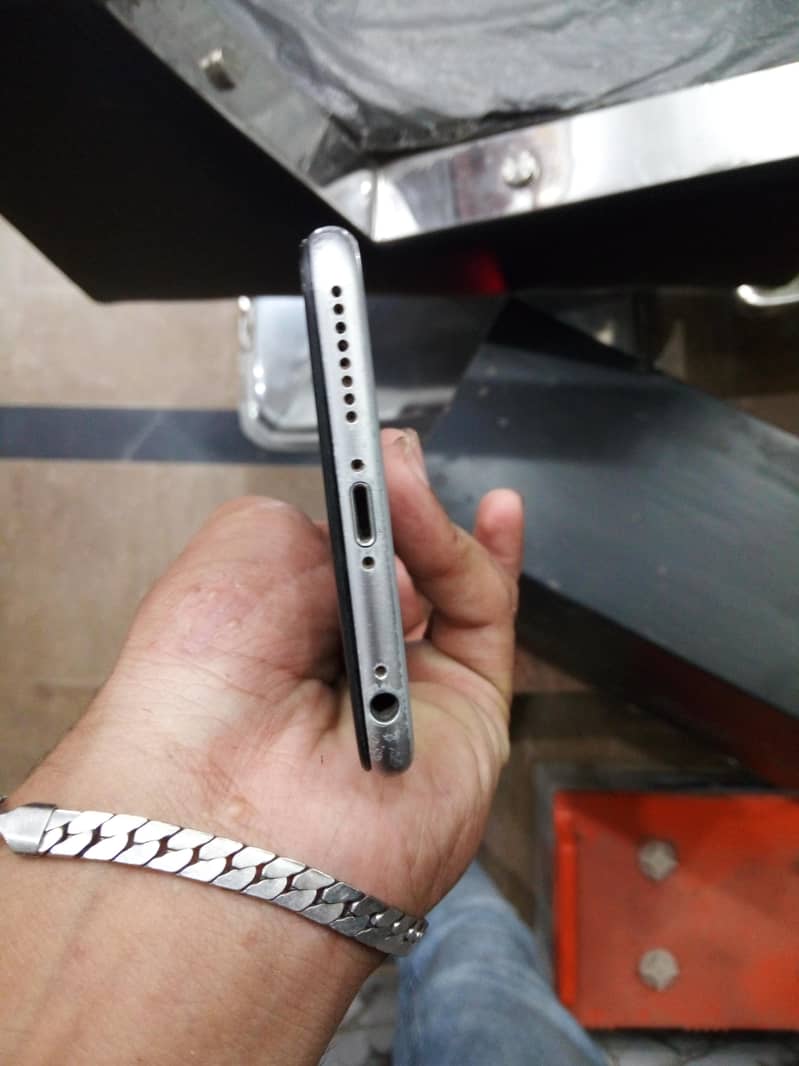 Apple iPhone 6S Plus 6