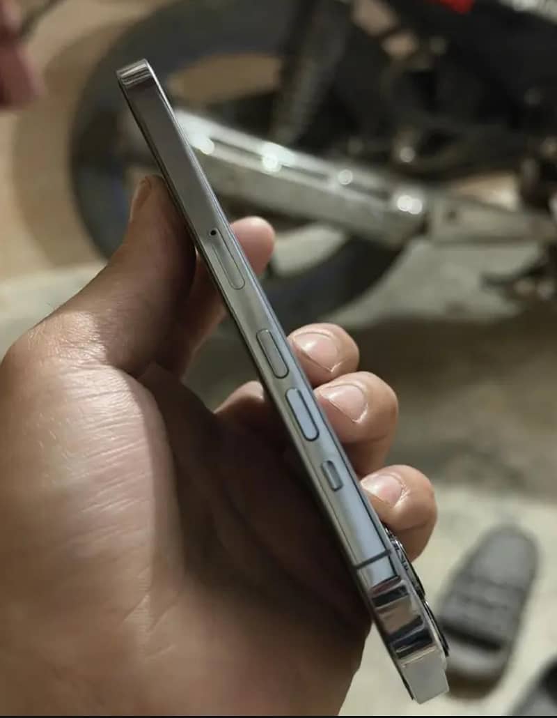 Apple iPhone 13 Pro 5