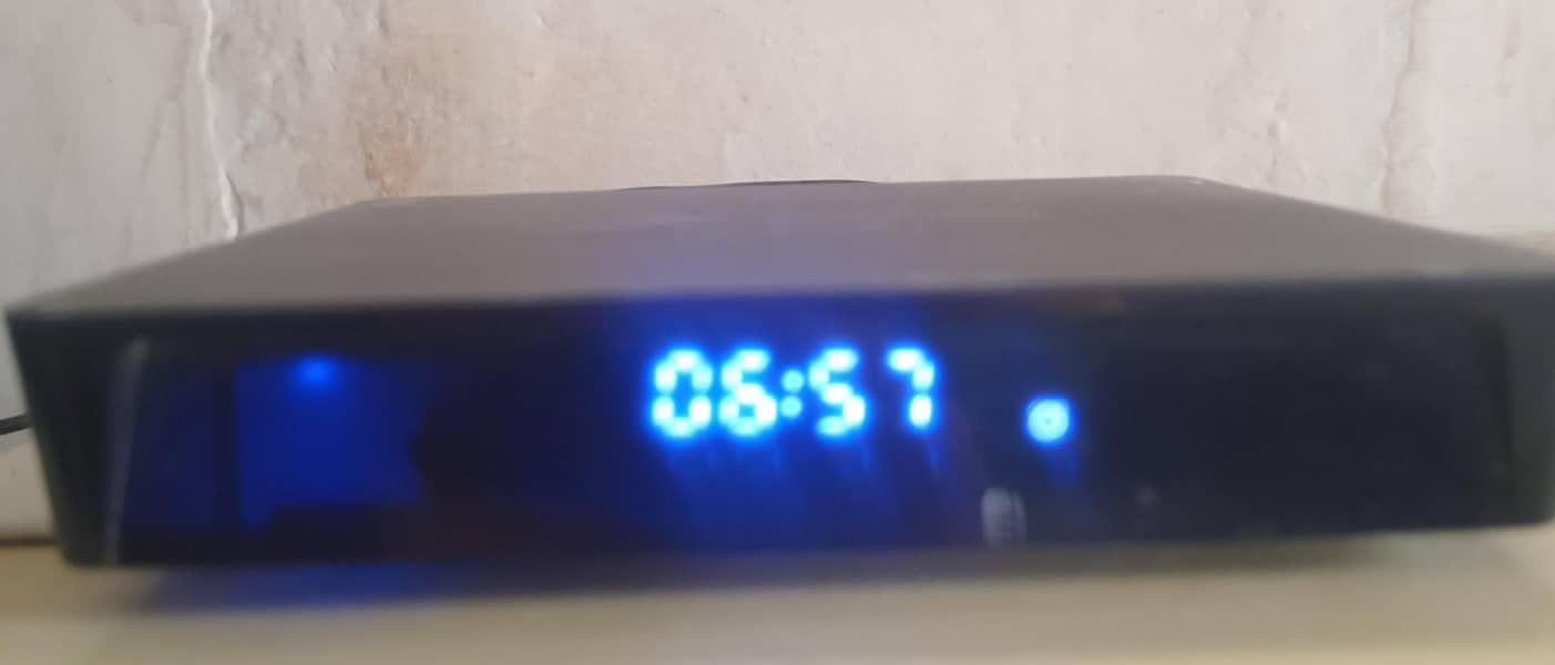 T. V BOX 1