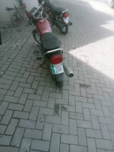 honda 11 model hai file or copy bhe or bio matric on the spot