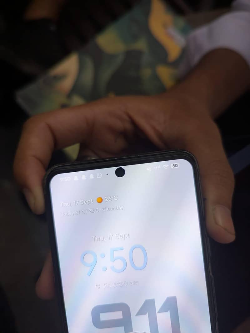 Google Pixel 8 2