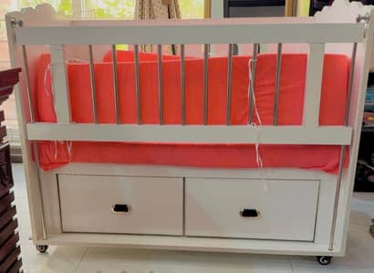 baby cot with baby bedding set