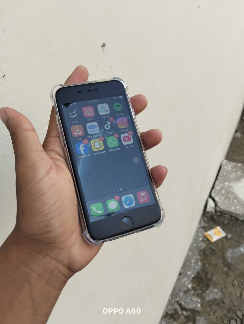Apple iPhone 8 2