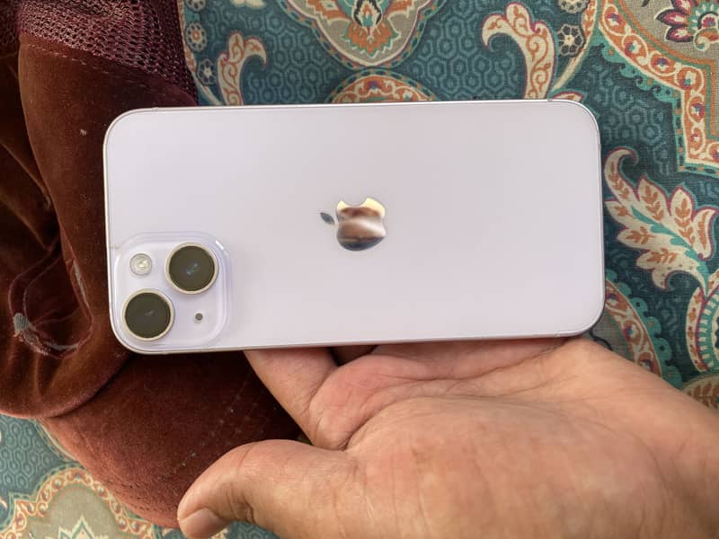 iPhone 14 0