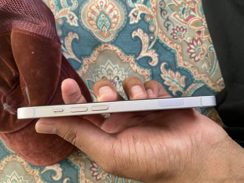 iPhone 14 1