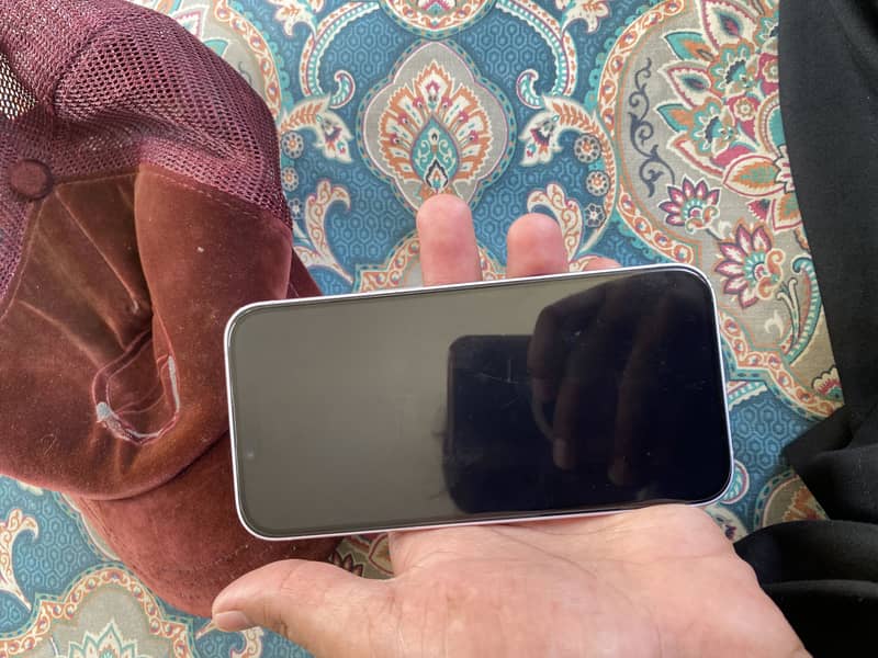 iPhone 14 7