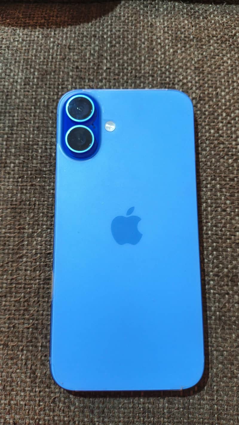Apple iPhone 16 Plus 1