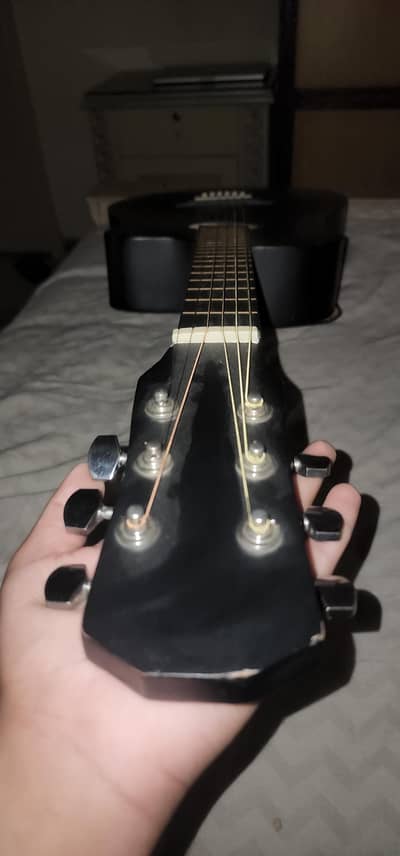 BACK BROKEN SHOW PICE  GUITAR