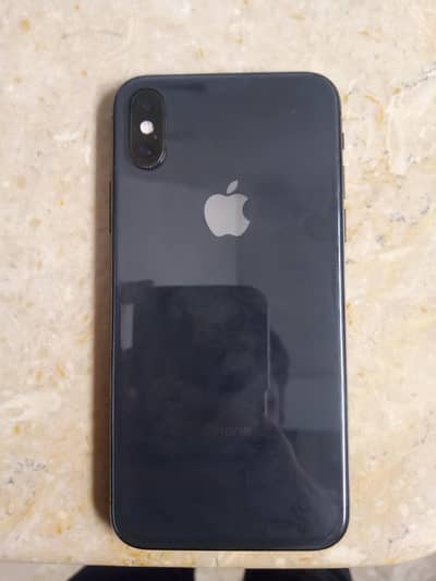 IPHONE XS 10 BY 10 MINT CONDITION