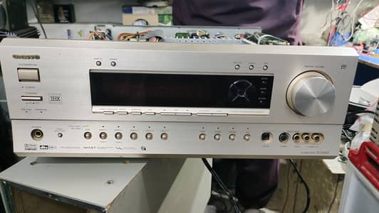 Onkyo 7.1 Channel Amplifier 110 Volts with Japani Supply. Fix Price