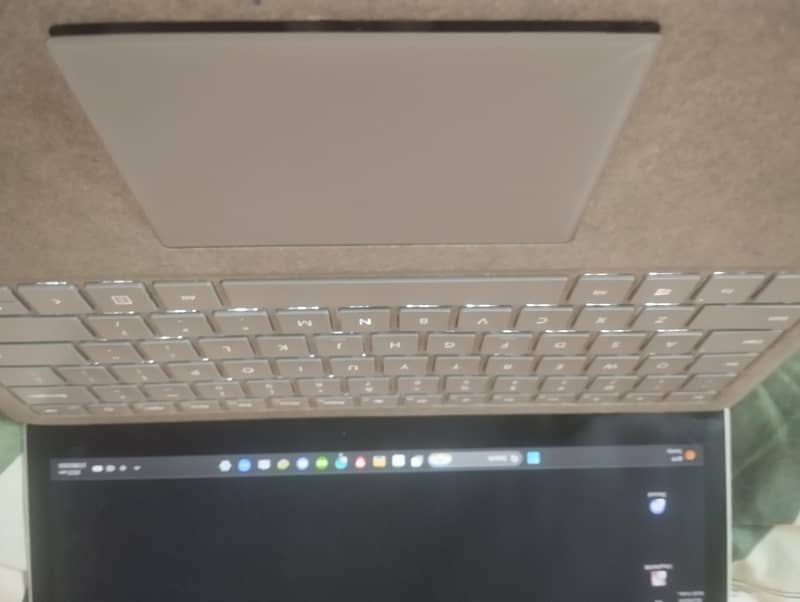 Microsoft Surface Laptop 0