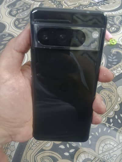 Google Pixel 8 Pro