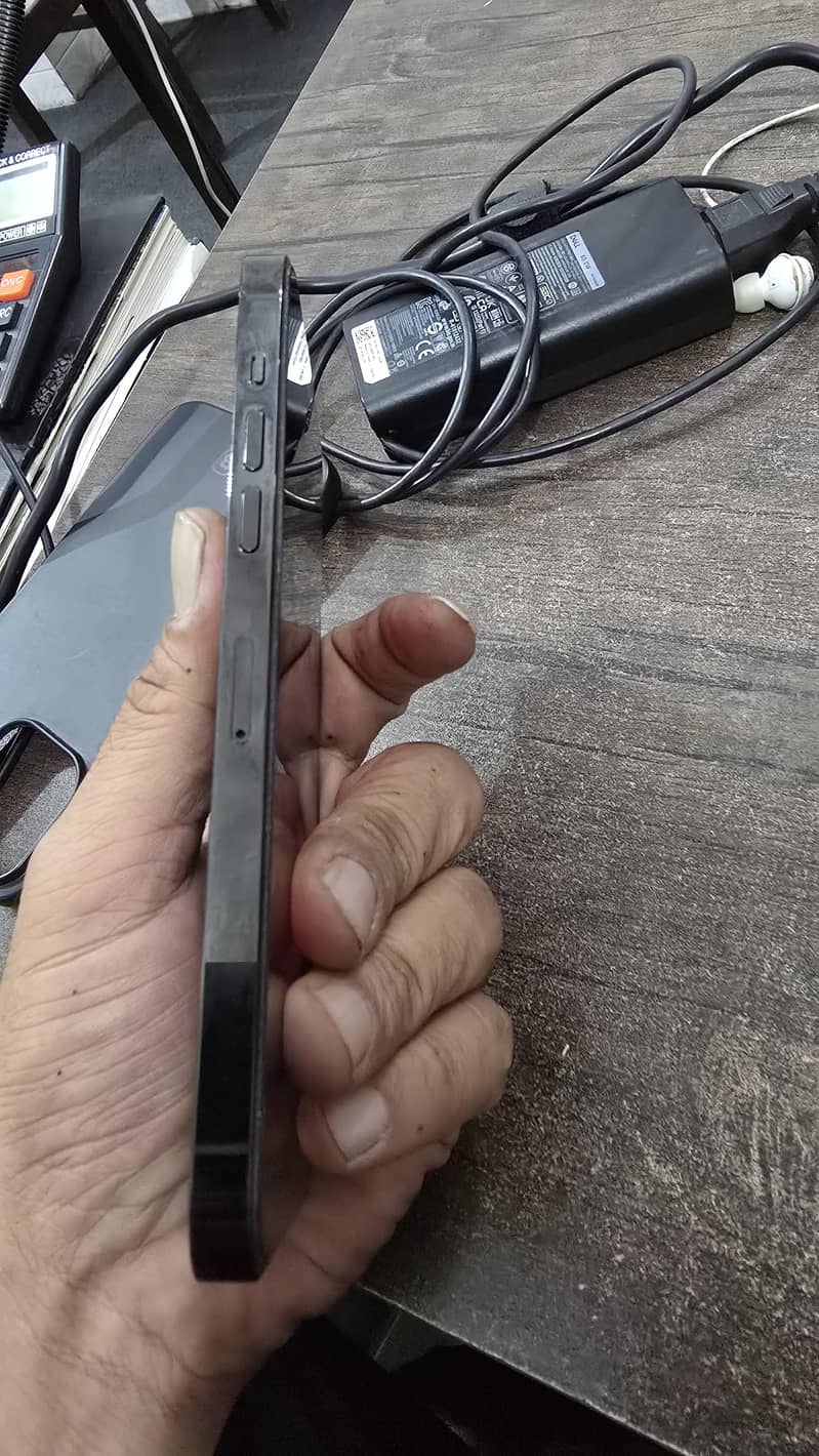 Apple iPhone 14 Pro Max 1