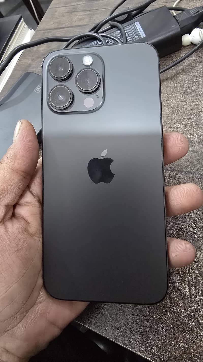 Apple iPhone 14 Pro Max 2