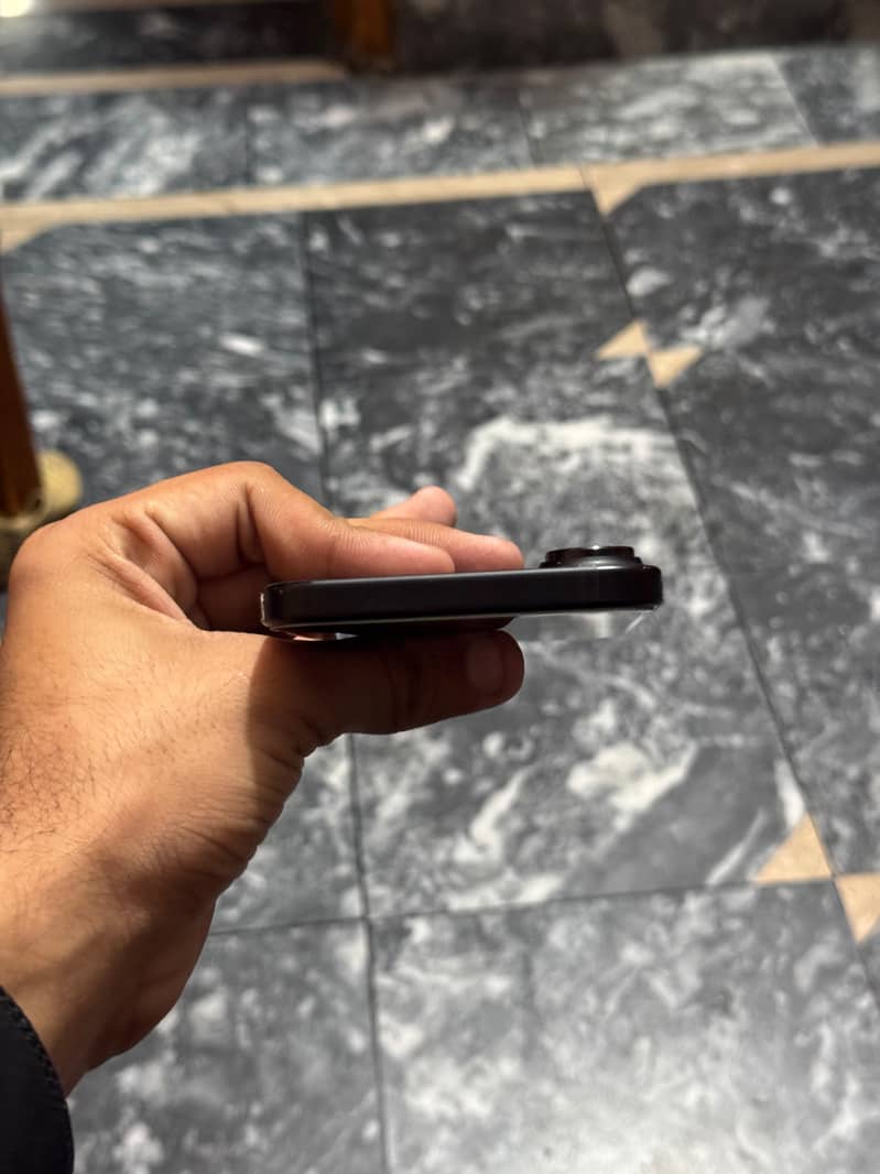Apple iPhone 16 Plus 5
