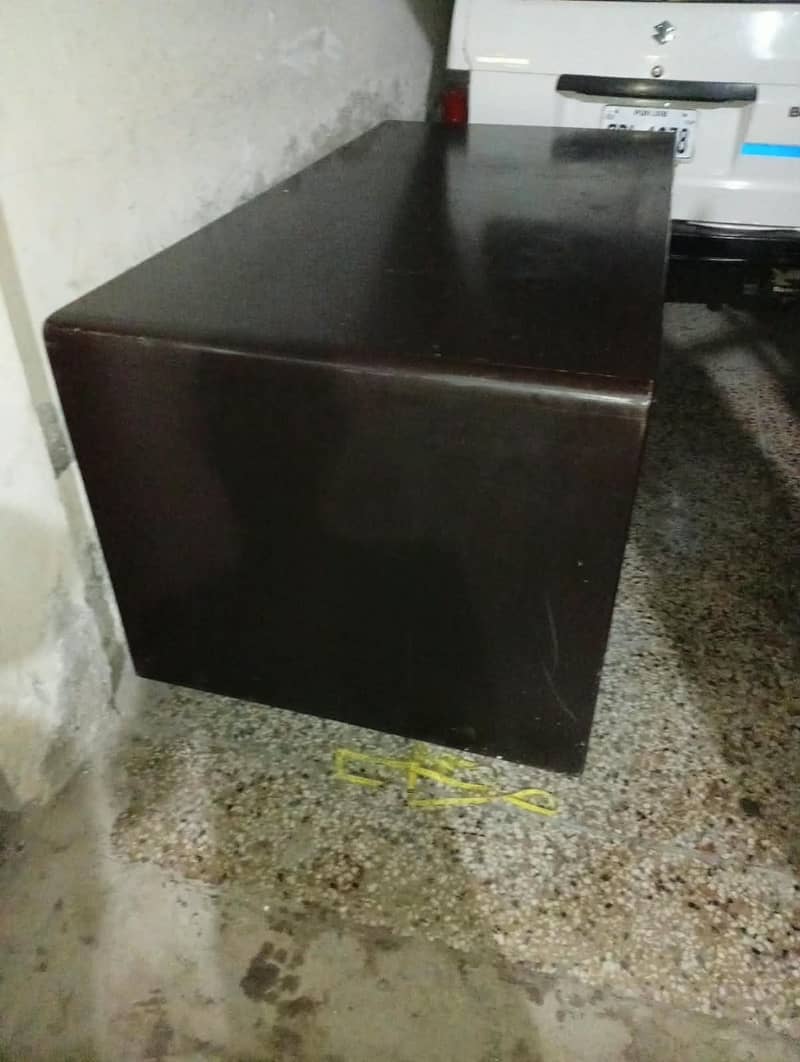 Office Table or computer tablet 0