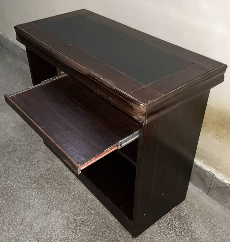 Computer table 2