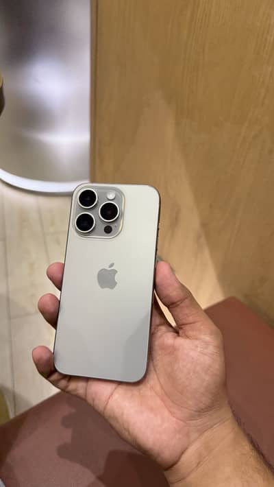 Apple iPhone 15 Pro