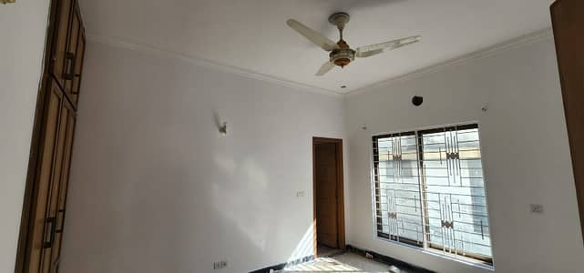 Affordable House Of 10 Marla Is Available For rent