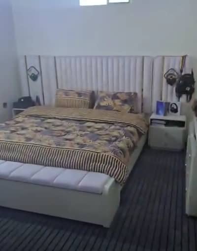 White custiomed bed set and storage box. Dressing and 3door wardrobe