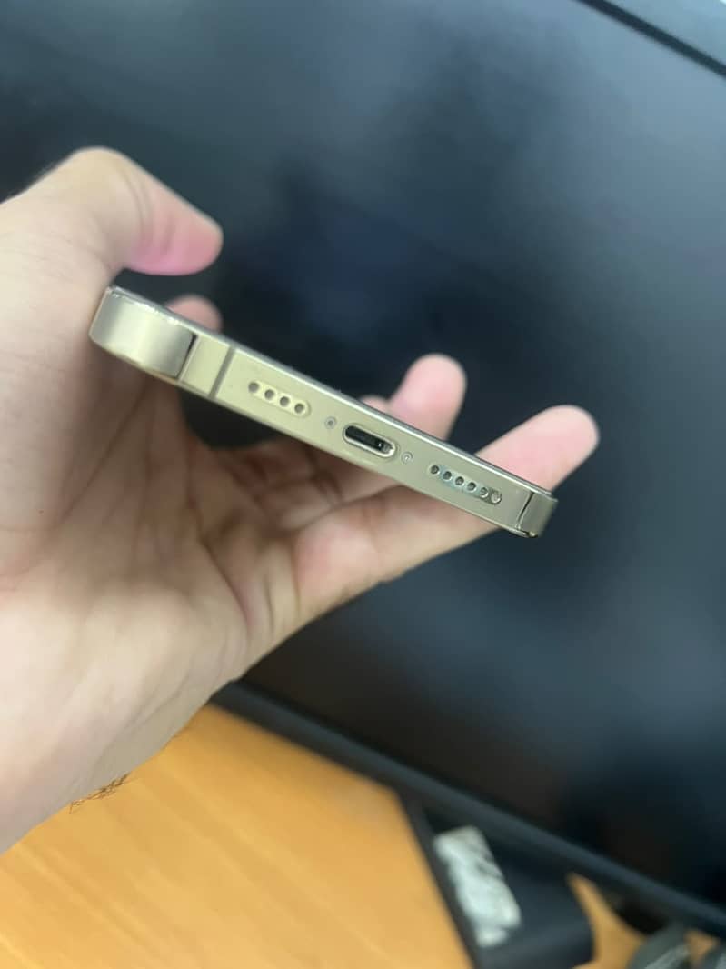 Apple iPhone 13 Pro Max 5