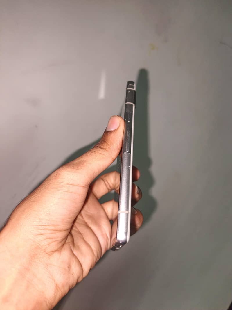 google pixel 7a 3