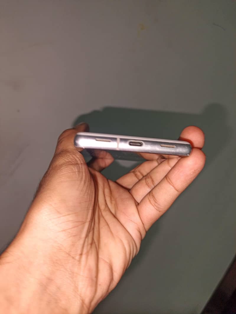 google pixel 7a 4