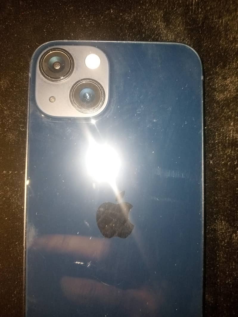 Apple iPhone 13 3