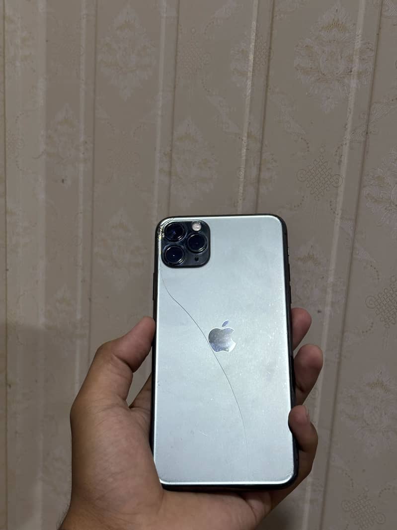 Apple iPhone 11 Pro Max 1