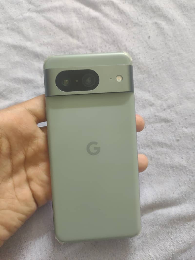 Google Pixel 8 7