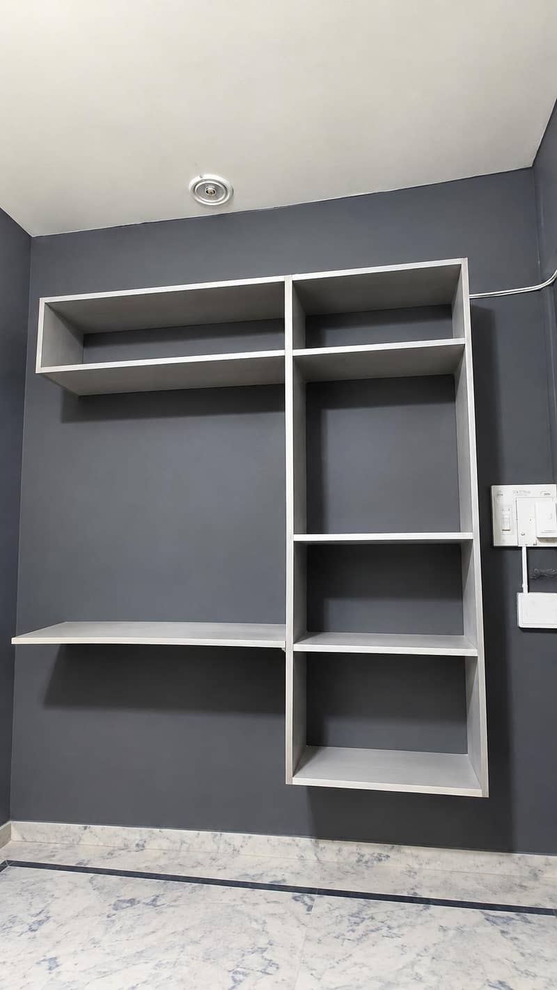 Wall Mounted Rack 0