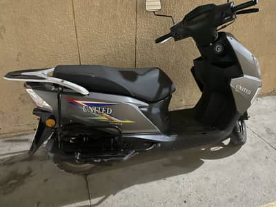 United scooty