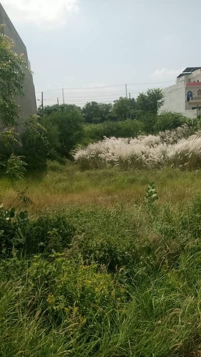 1 Kanal Residential Plot For Sale In LDA Avenue 1 Ideal Location