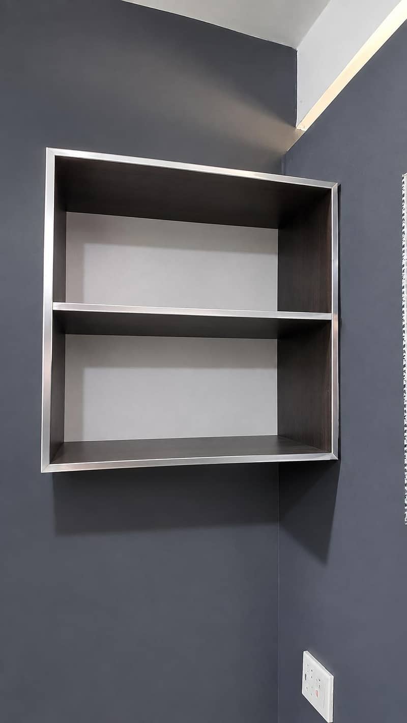 Wall Mounted Rack 1