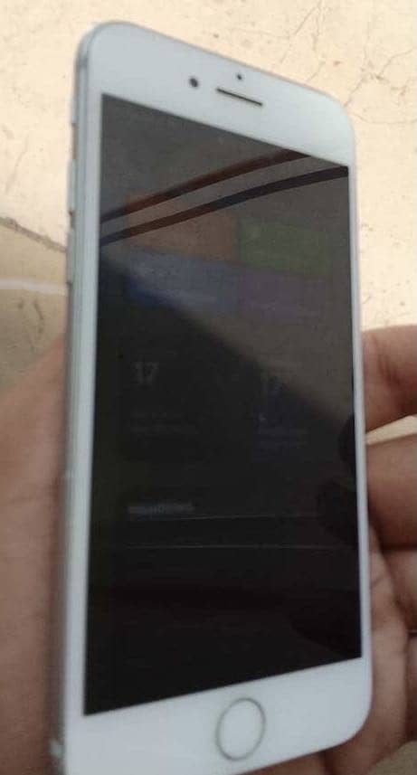 Apple iPhone 7 0