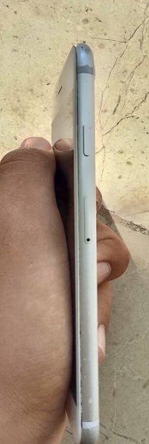 Apple iPhone 7 1