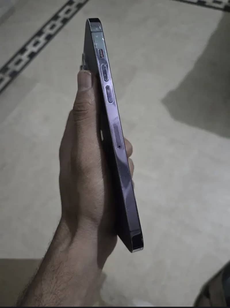 Apple iPhone 14 Pro Max 3