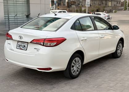 Toyota yaris Gli 2023